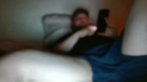 Snapshot of miguel320129 chatting on 04/12/26, 06:07 Miggy online show from 04/12/26, 06:07