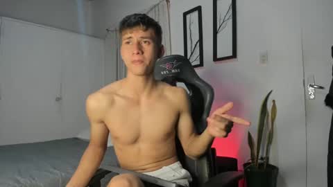 Miguel Hernandez online show from 02/07/25, 12:42