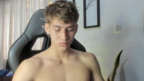 Miguel Hernandez online show from 02/18/25, 03:32