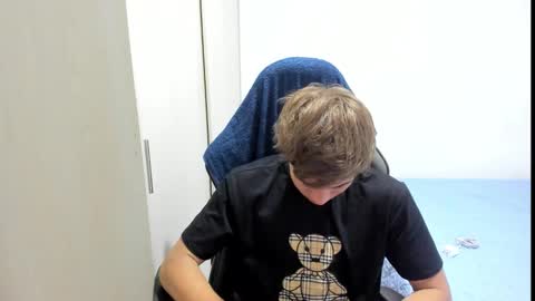 Miguel Hernandez online show from 11/06/25, 10:32