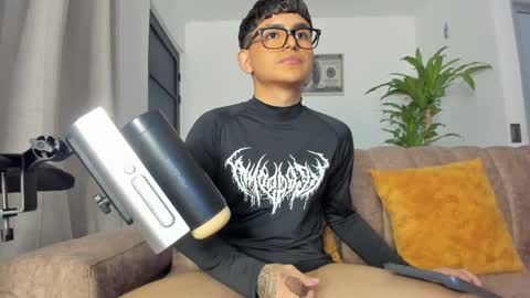 Snapshot of miguel_turqueza chatting on 05/22/26, 12:51 miguel_turqueza online show from 05/22/26, 12:51