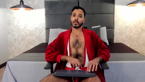 miguelsanfrancisco online show from 11/30/25, 06:01