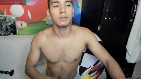 Snapshot of miguelwin3 chatting on 07/22/26, 11:24 miguel online show from 07/22/26, 11:24