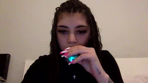 Snapshot of mihaela4467922 chatting on 04/19/26, 09:50 mihaela4467922 online show from 04/19/26, 09:50