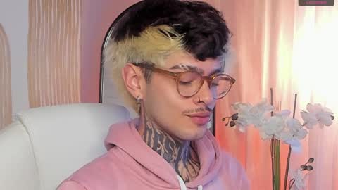 Snapshot of mihailleroy chatting on 12/10/24, 09:11 MIHAIL LEROY finally independent model online show from 12/10/24, 09:11