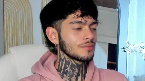 Snapshot of mihailleroy chatting on 02/26/25, 12:16 MIHAIL LEROY finally independent model online show from 02/26/25, 12:16