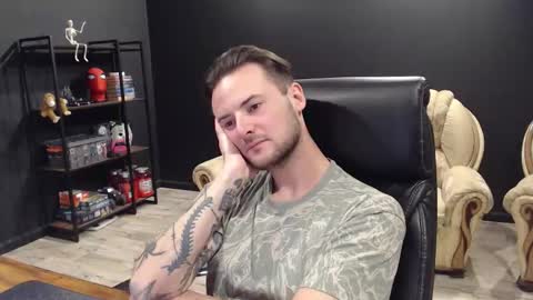 Misha Winchester online show from 10/30/25, 06:52