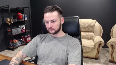 Misha Winchester online show from 12/18/25, 12:22