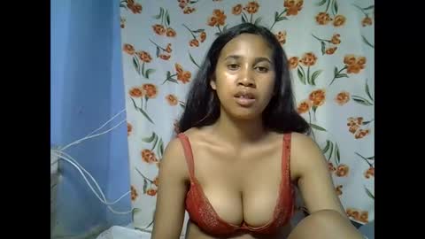 mihpretties online show from 11/28/25, 10:29