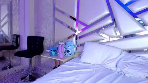 MIA 3 online show from 10/15/25, 04:01