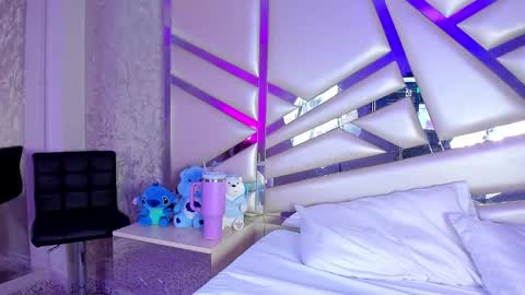 MIA 3 online show from 11/11/25, 06:02