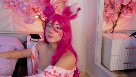   online show from 10/03/25, 12:13