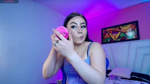 Snapshot of miia_paris chatting on 03/11/26, 04:18 Miia Paris online show from 03/11/26, 04:18