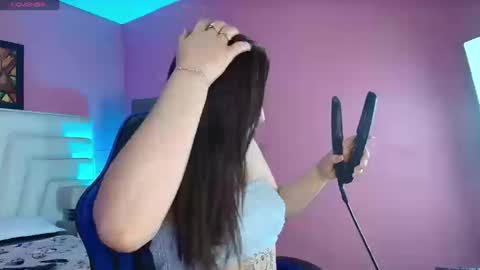 Snapshot of miia_paris chatting on 03/12/26, 04:18 Miia Paris online show from 03/12/26, 04:18