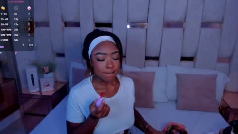 Miia Schwarz  online show from 09/29/25, 12:21