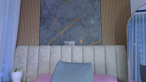 Snapshot of miia_scoott_ chatting on 07/01/26, 11:56 miia scoott online show from 07/01/26, 11:56