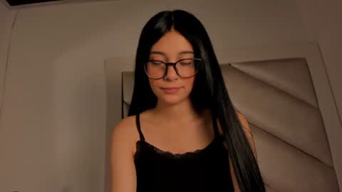 Mia online show from 07/02/26, 01:39