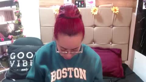 miia online show from 10/01/25, 06:47