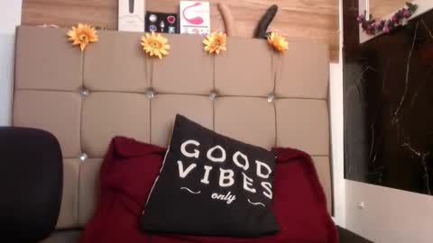 miia online show from 02/26/26, 12:04