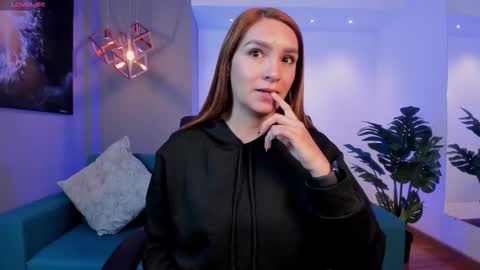 Snapshot of miia_taylors chatting on 02/10/26, 12:09 Miia 3 online show from 02/10/26, 12:09