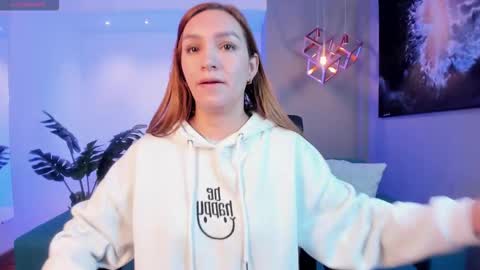 Snapshot of miia_taylors chatting on 02/24/26, 11:19 Miia 3 online show from 02/24/26, 11:19