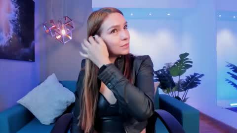 Snapshot of miia_taylors chatting on 02/25/26, 11:31 Miia 3 online show from 02/25/26, 11:31