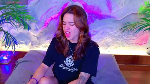  CALL ME MIA  online show from 04/25/26, 04:15