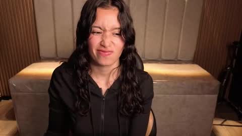 miiaa_evans1 online show from 03/24/26, 06:57