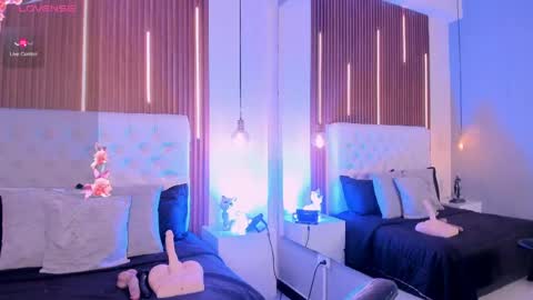 Mia  online show from 04/16/26, 04:41