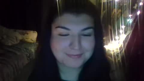 Snapshot of miiameows chatting on 12/08/24, 10:19 mamimeows online show from 12/08/24, 10:19