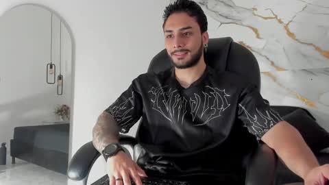 Daniel online show from 10/01/25, 01:06