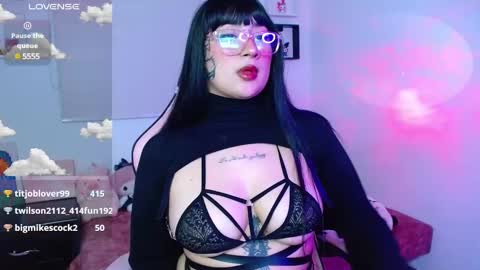 Snapshot of miila_a chatting on 01/08/25, 05:59 Mila  online show from 01/08/25, 05:59