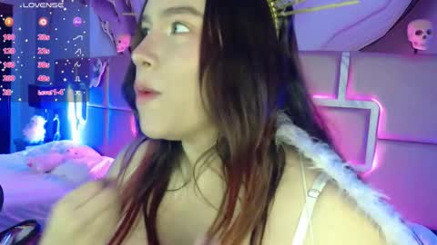 Milley Rose online show from 10/28/25, 02:20