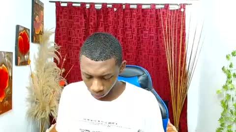 Snapshot of miilo18 chatting on 03/27/26, 08:59 milo online show from 03/27/26, 08:59