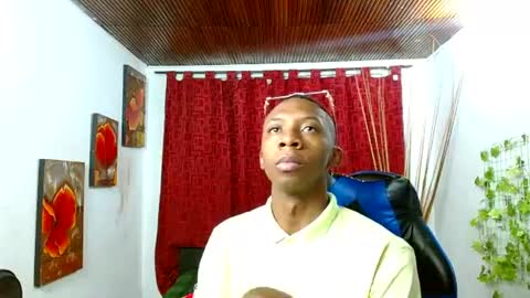 Snapshot of miilo18 chatting on 04/18/26, 09:26 milo online show from 04/18/26, 09:26