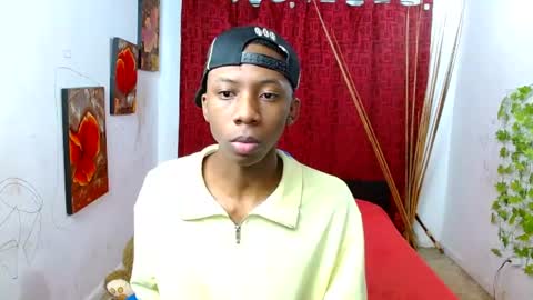 Snapshot of miilo18 chatting on 06/19/26, 09:24 milo online show from 06/19/26, 09:24