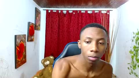 Snapshot of miilo18 chatting on 06/22/26, 08:28 milo online show from 06/22/26, 08:28