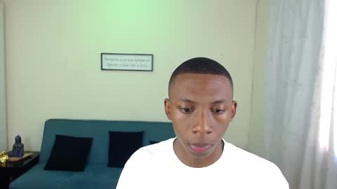 Snapshot of miiloo18 chatting on 09/10/25, 08:42 Jordan online show from 09/10/25, 08:42