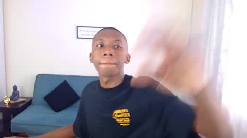 Snapshot of miiloo18 chatting on 10/02/25, 07:43 Jordan online show from 10/02/25, 07:43