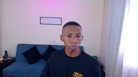 Snapshot of miiloo18 chatting on 10/06/25, 07:33 Jordan online show from 10/06/25, 07:33