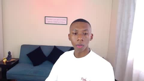 Snapshot of miiloo18 chatting on 10/08/25, 07:55 Jordan online show from 10/08/25, 07:55