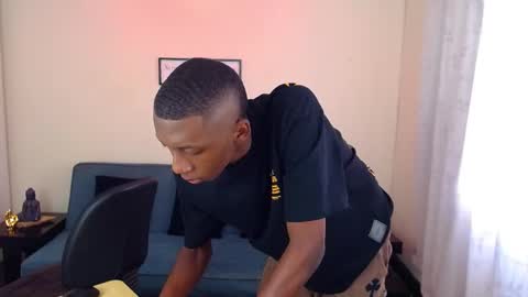 Snapshot of miiloo18 chatting on 10/14/25, 07:47 Jordan online show from 10/14/25, 07:47