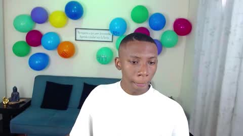 Snapshot of miiloo18 chatting on 10/16/25, 08:21 Jordan online show from 10/16/25, 08:21