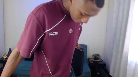 Snapshot of miiloo18 chatting on 10/17/25, 07:16 Jordan online show from 10/17/25, 07:16