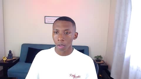 Snapshot of miiloo18 chatting on 10/20/25, 08:42 Jordan online show from 10/20/25, 08:42