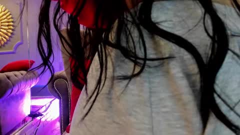 miilu  online show from 12/14/24, 06:24