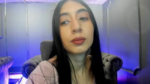 miilu  online show from 02/09/25, 03:22