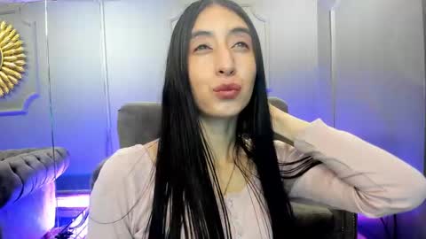 miilu  online show from 02/09/25, 06:33