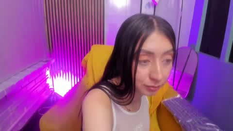 miilu  online show from 03/21/26, 08:19