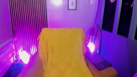 miilu  online show from 03/29/26, 03:39